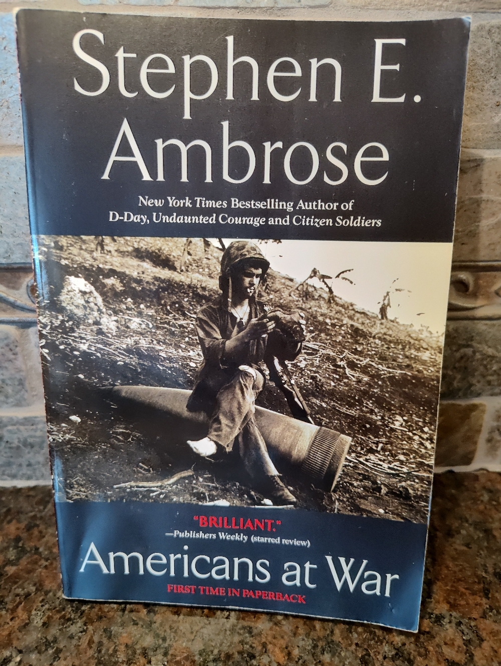 Stephen E. Ambrose "Americans at War" - Paperback